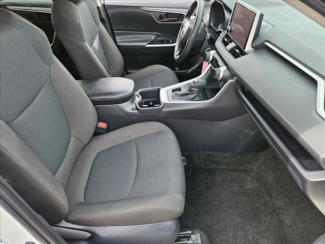 Used 2025 Toyota RAV4 LE image 20