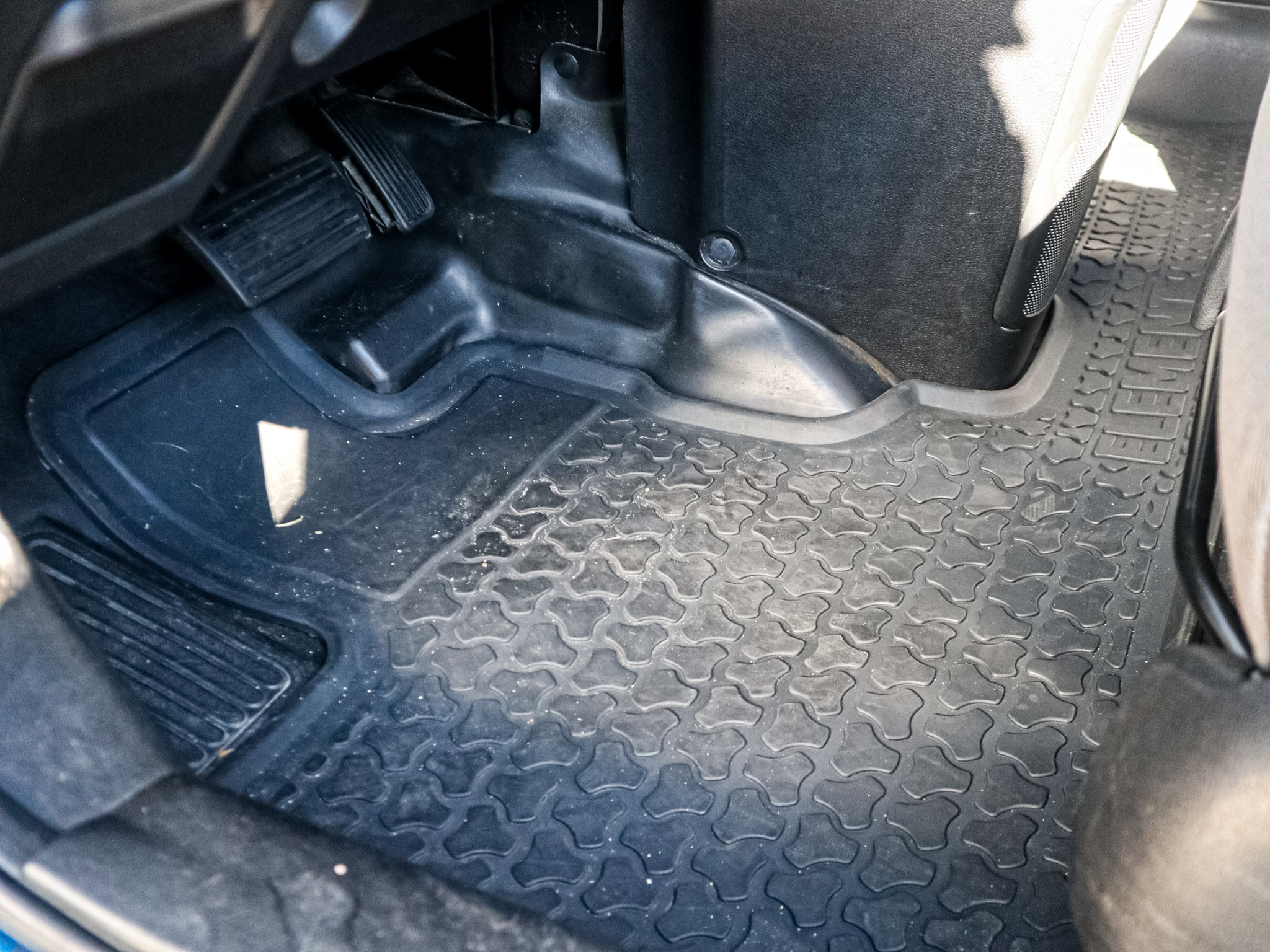 Used 2008 Honda Element EX image 16