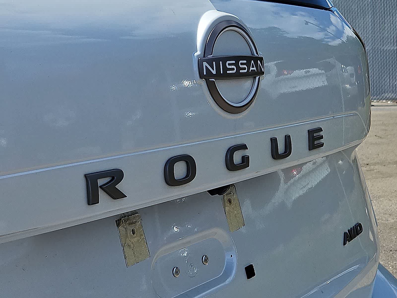 Used 2025 Nissan Rogue SV AWD/4WD image 34