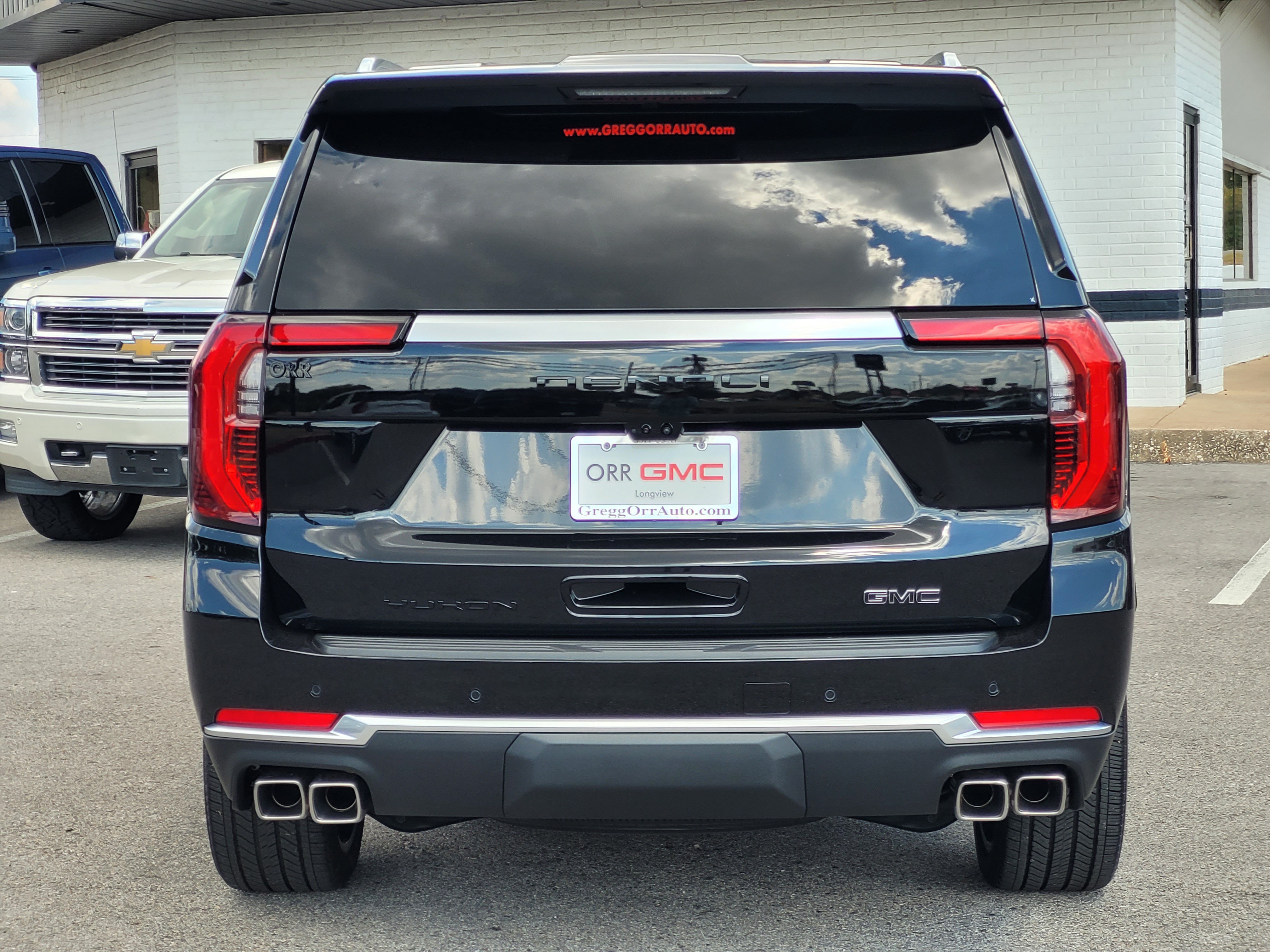 Used 2026 GMC Yukon Denali w/ Denali Reserve Package AWD/4WD image 5