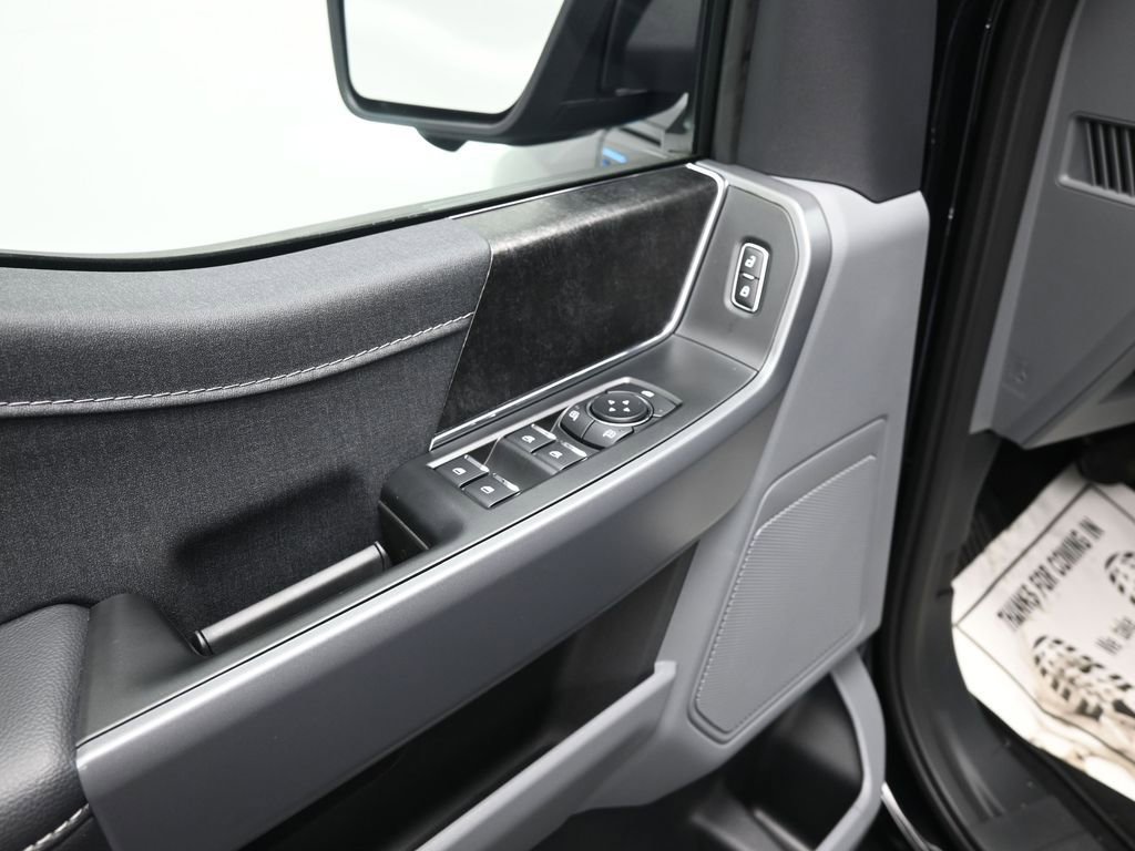 New 2025 Ford F150 Lightning XLT image 9