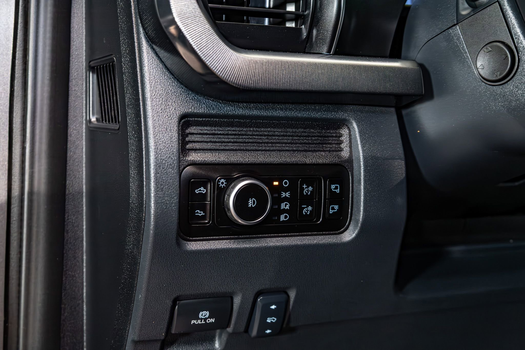 Used 2026 Ford F250 Platinum AWD/4WD image 21