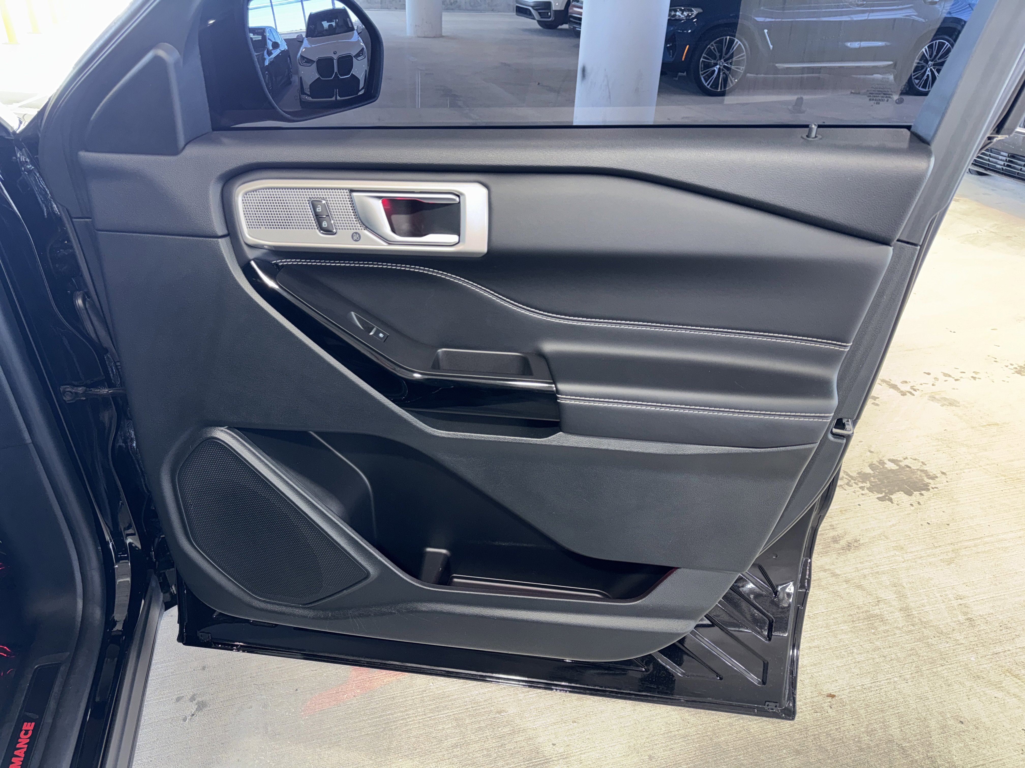 Used 2024 Ford Explorer ST w/ Equipment Group 401A image 9