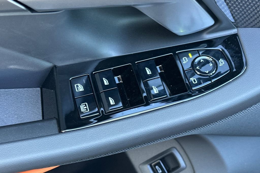 New 2026 BMW M5 w/ Carbon Package image 11