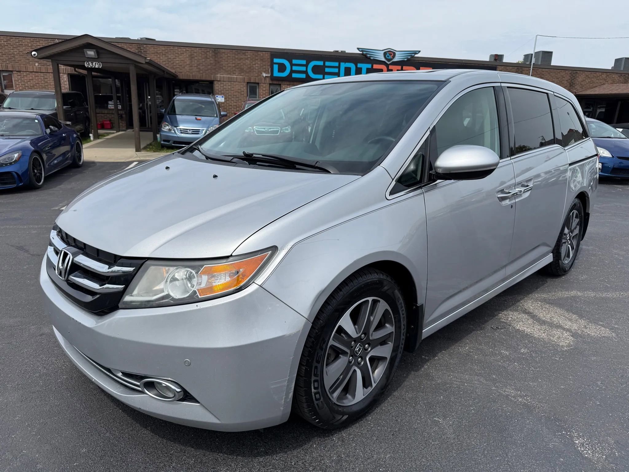 Used 2015 Honda Odyssey Touring Elite image 7