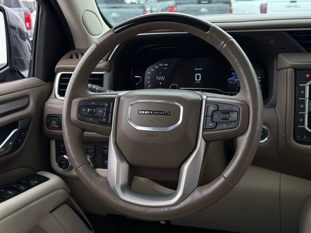 Used 2024 GMC Yukon XL Denali w/ Denali Reserve Package image 10