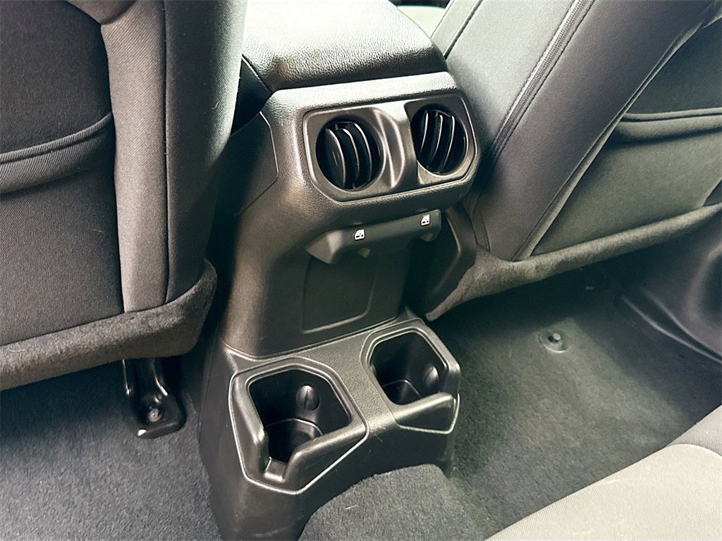 Used 2022 Jeep Gladiator Willys image 26