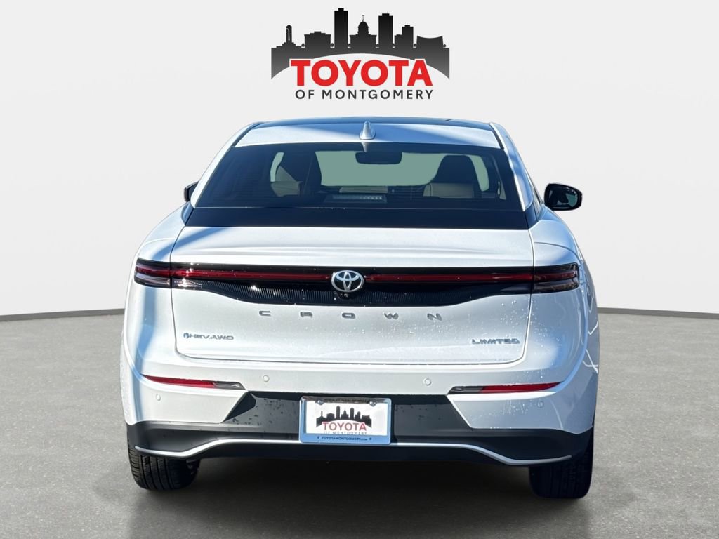 Used 2026 Toyota Crown Limited image 4