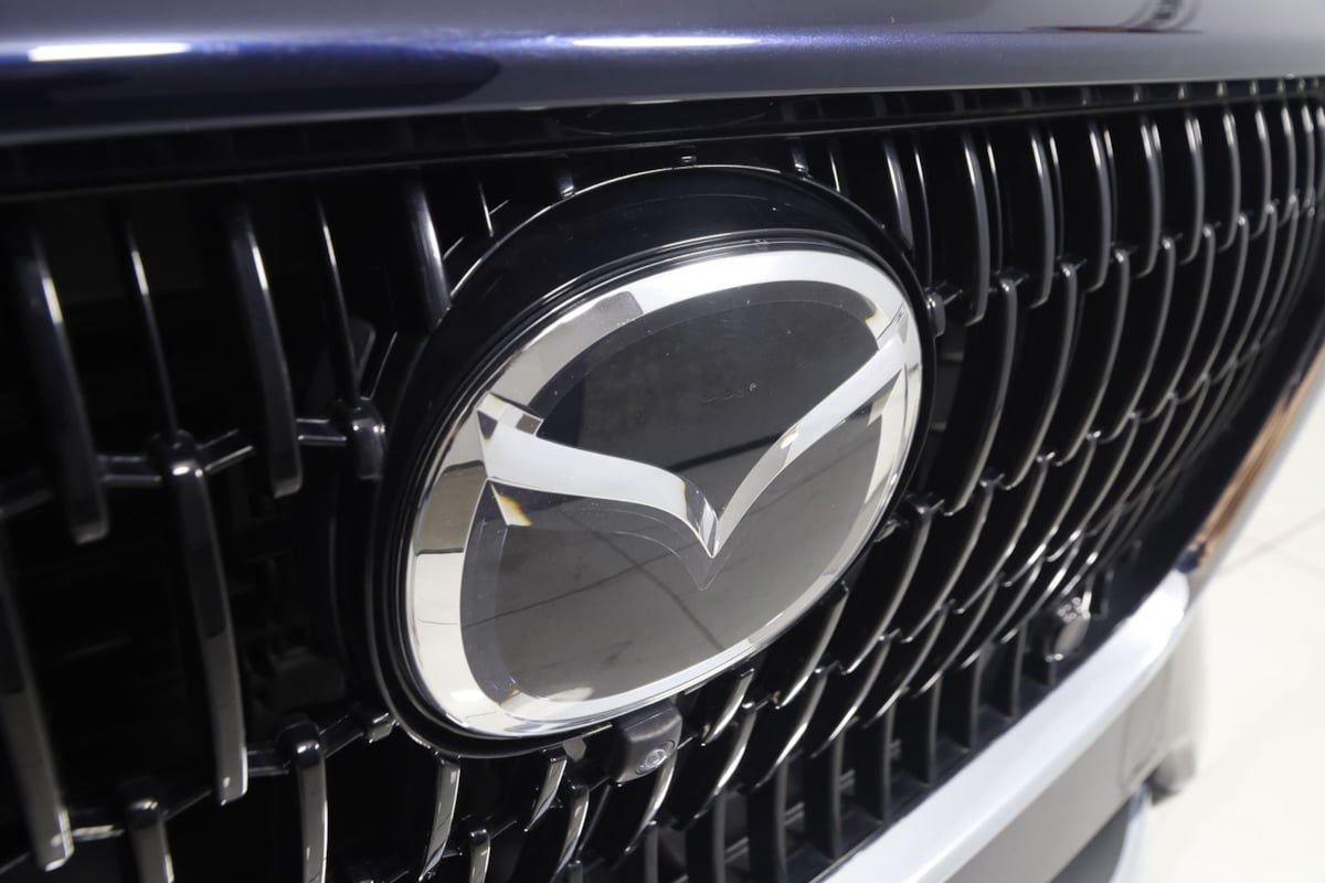 Used 2024 MAZDA CX-90 Plug-In Hybrid w/ Premium Plus AWD/4WD image 19