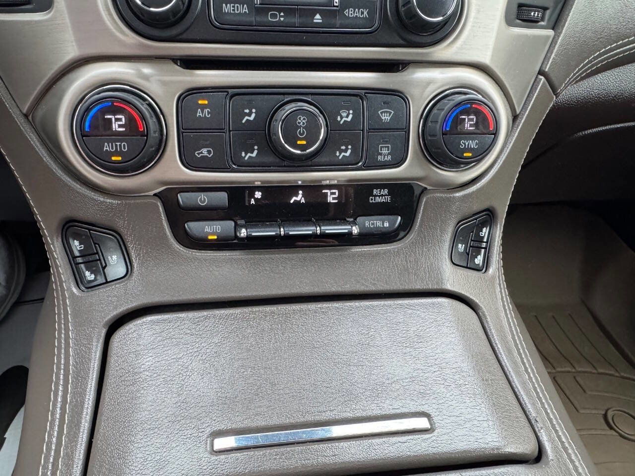 Used 2019 GMC Yukon XL Denali image 30