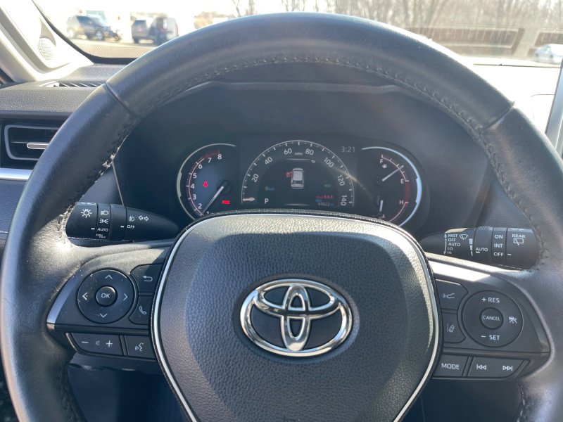 Used 2021 Toyota RAV4 Limited w/ Limited Grade Weather Package AWD/4WD image 19