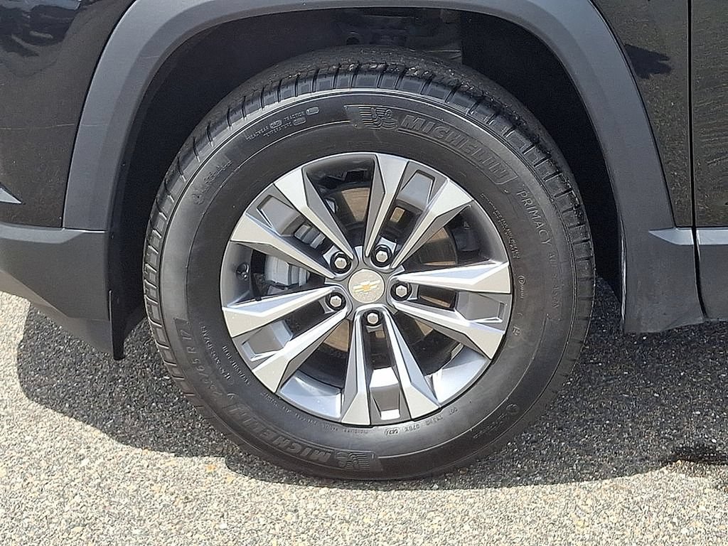 Used 2025 Chevrolet Equinox LT AWD/4WD image 8