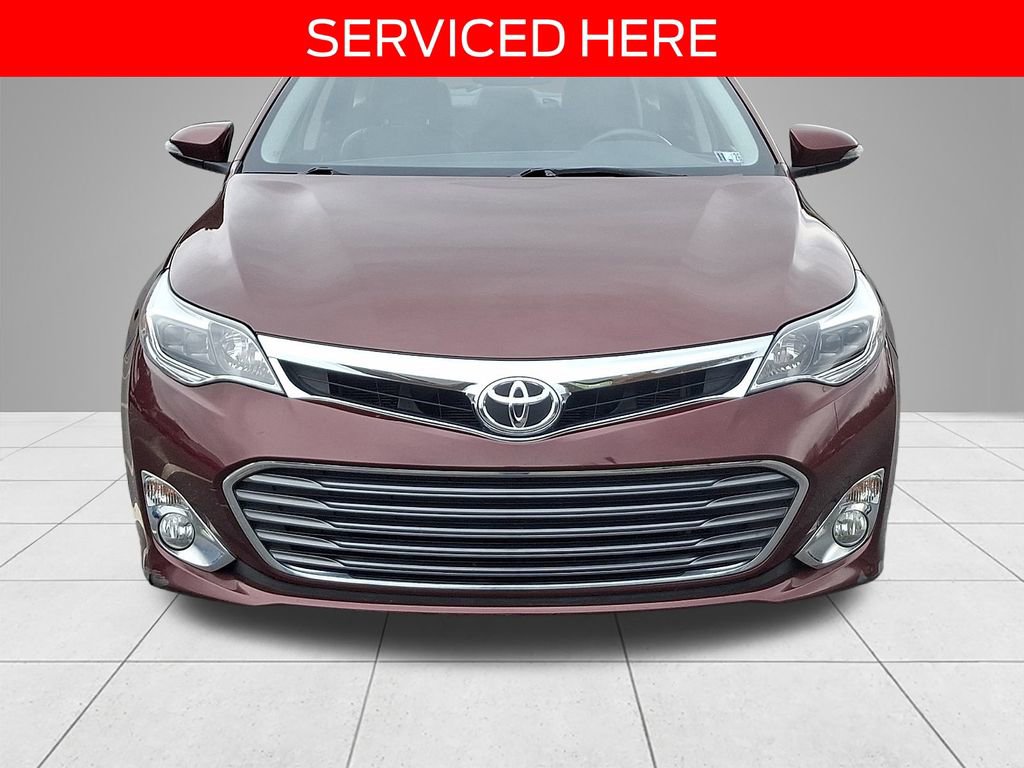 Used 2015 Toyota Avalon XLE image 2