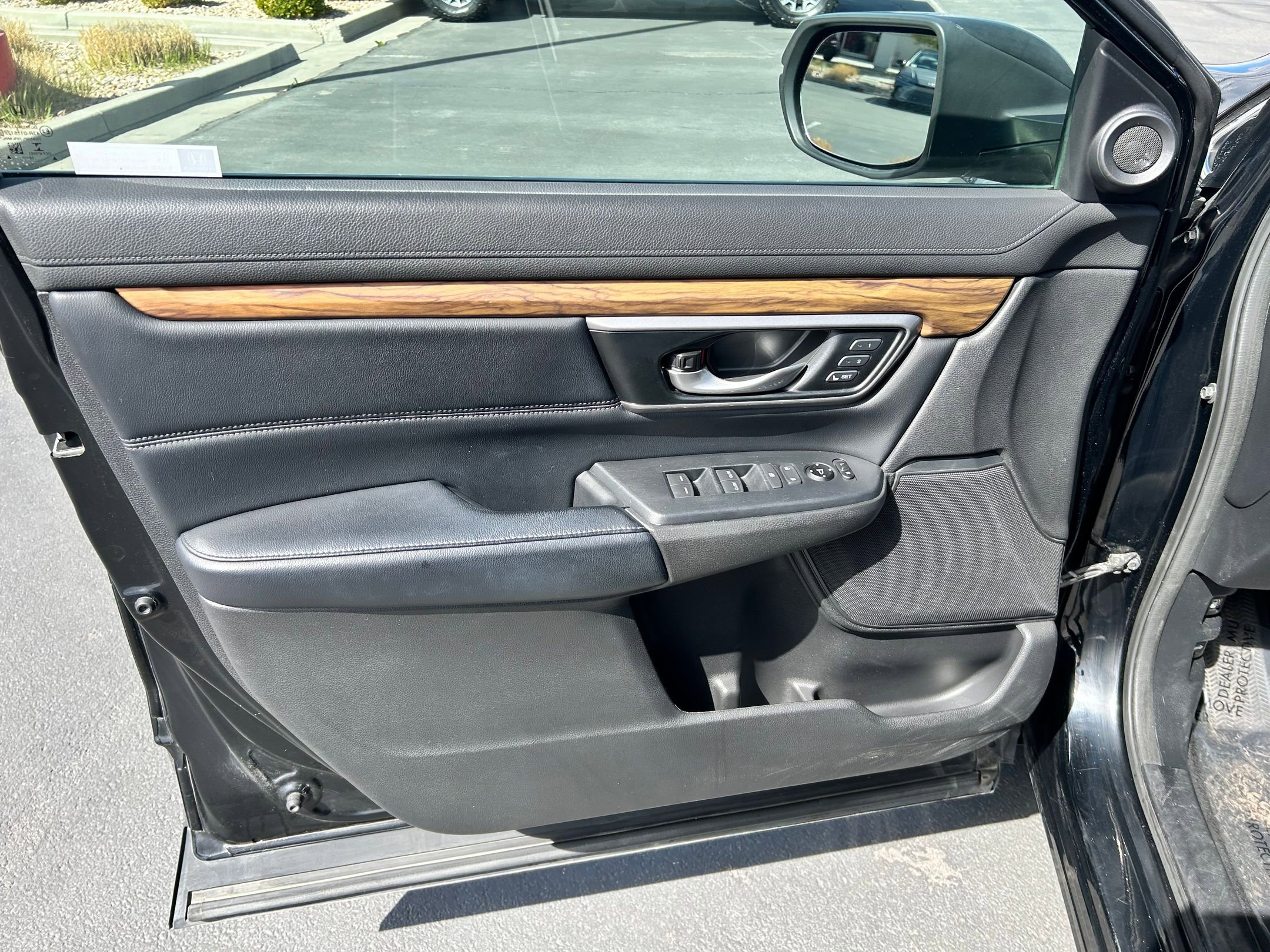 Used 2018 Honda CR-V EX-L image 9