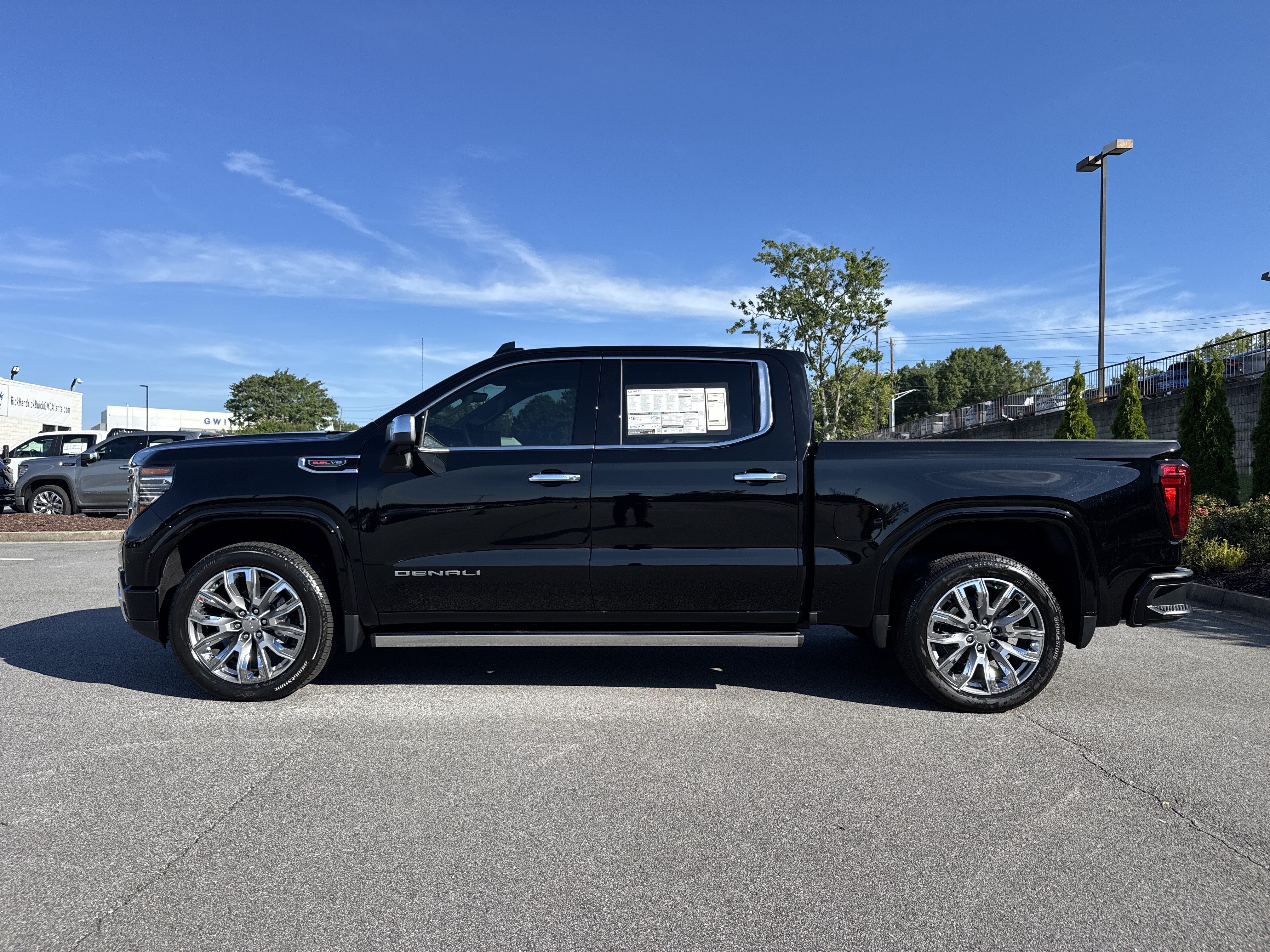 New 2026 GMC Sierra 1500 Denali w/ Denali Reserve Package AWD/4WD image 7