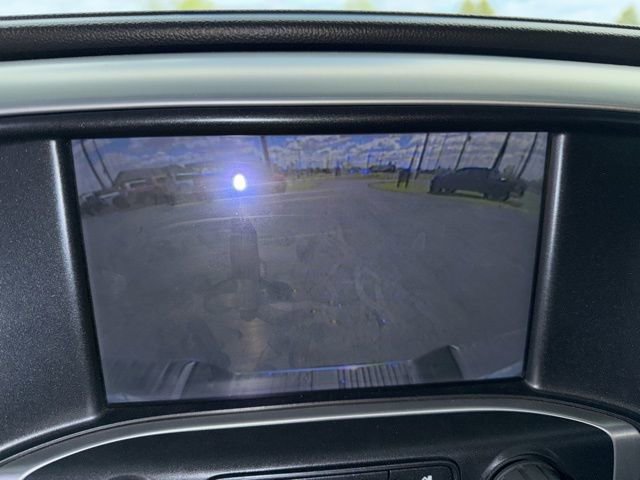 Used 2014 GMC Sierra 1500 SLT w/ SLT Crew Cab Value Package AWD/4WD image 18