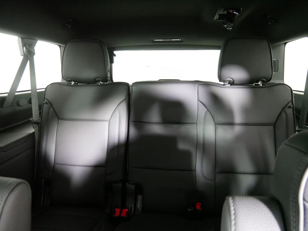 New 2026 GMC Yukon XL Denali w/ Sun & Power Step Package image 14