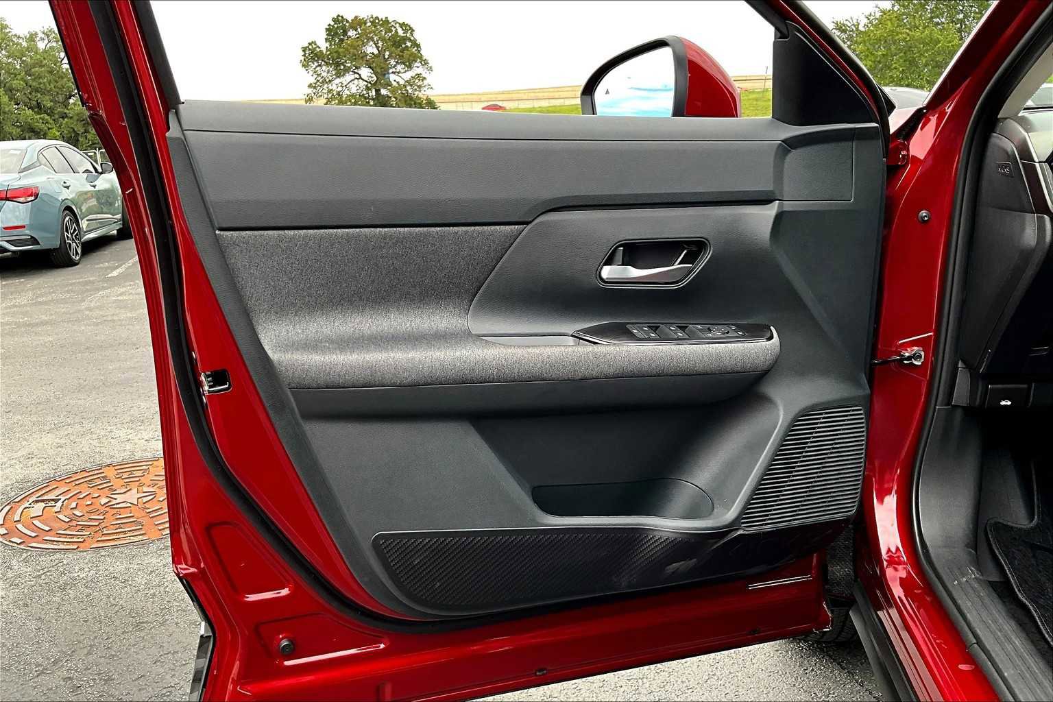 New 2025 Nissan Kicks SV w/ SV Premium Package image 10