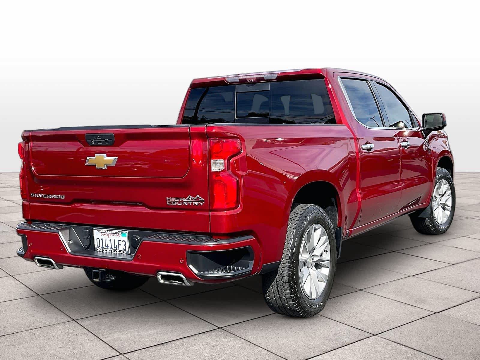 Used 2021 Chevrolet Silverado 1500 High Country w/ Technology Package AWD/4WD image 16