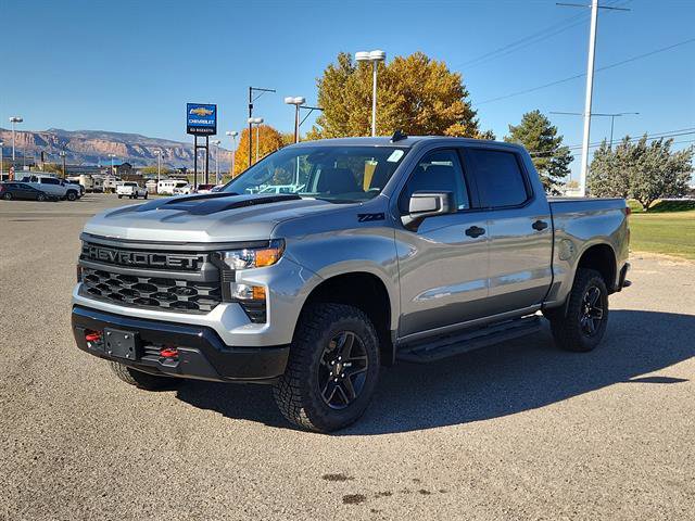 New 2026 Chevrolet Silverado 1500 Custom Trail Boss w/ LPO, Dark Essentials Package image 2