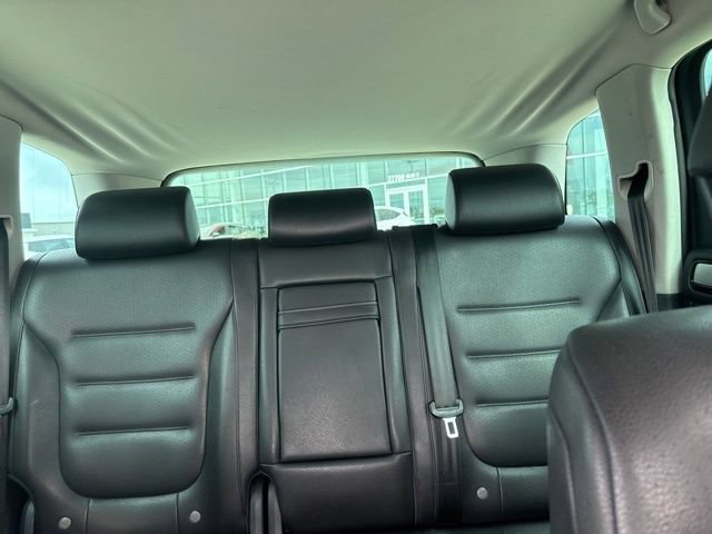 Used 2011 Volkswagen Touareg VR6 image 26