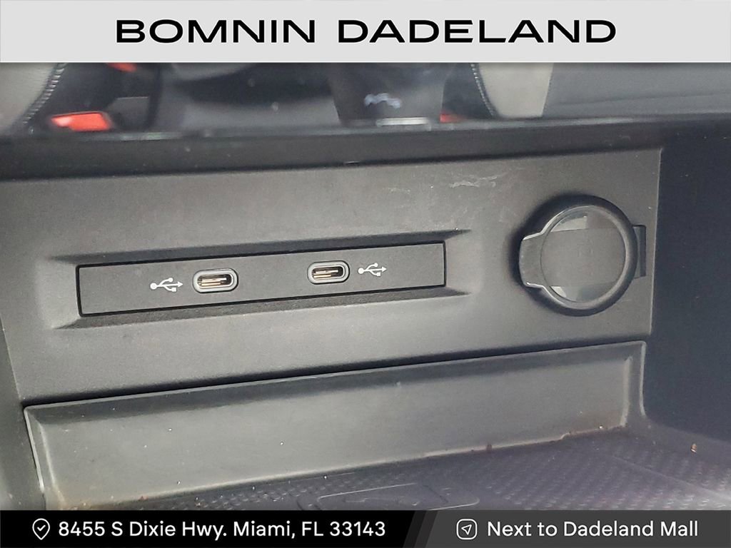 Used 2022 Volkswagen Taos SEL w/ Panoramic Sunroof Package image 25