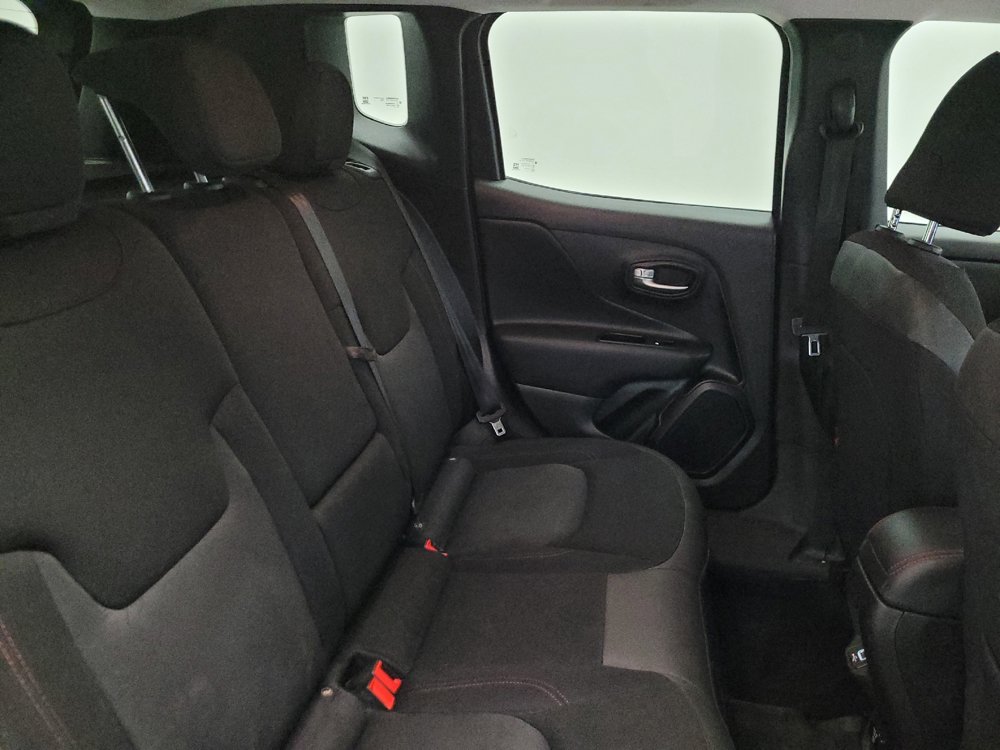 Used 2021 Jeep Renegade Trailhawk AWD/4WD image 19