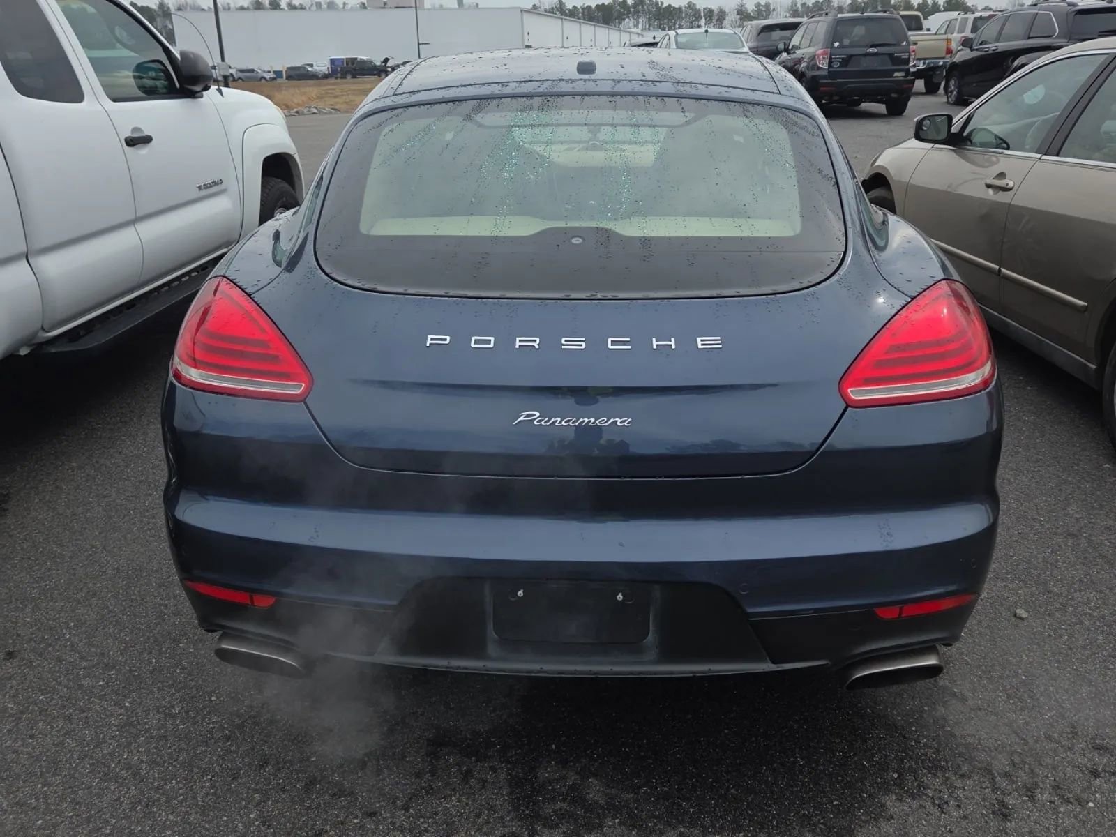 Used 2015 Porsche Panamera 4 image 6
