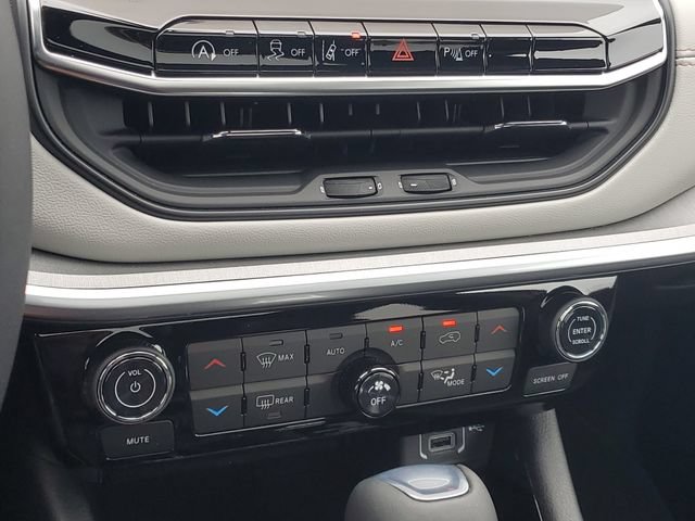 New 2026 Jeep Compass Limited w/ Sun, Sound & Navigation Group AWD/4WD image 28