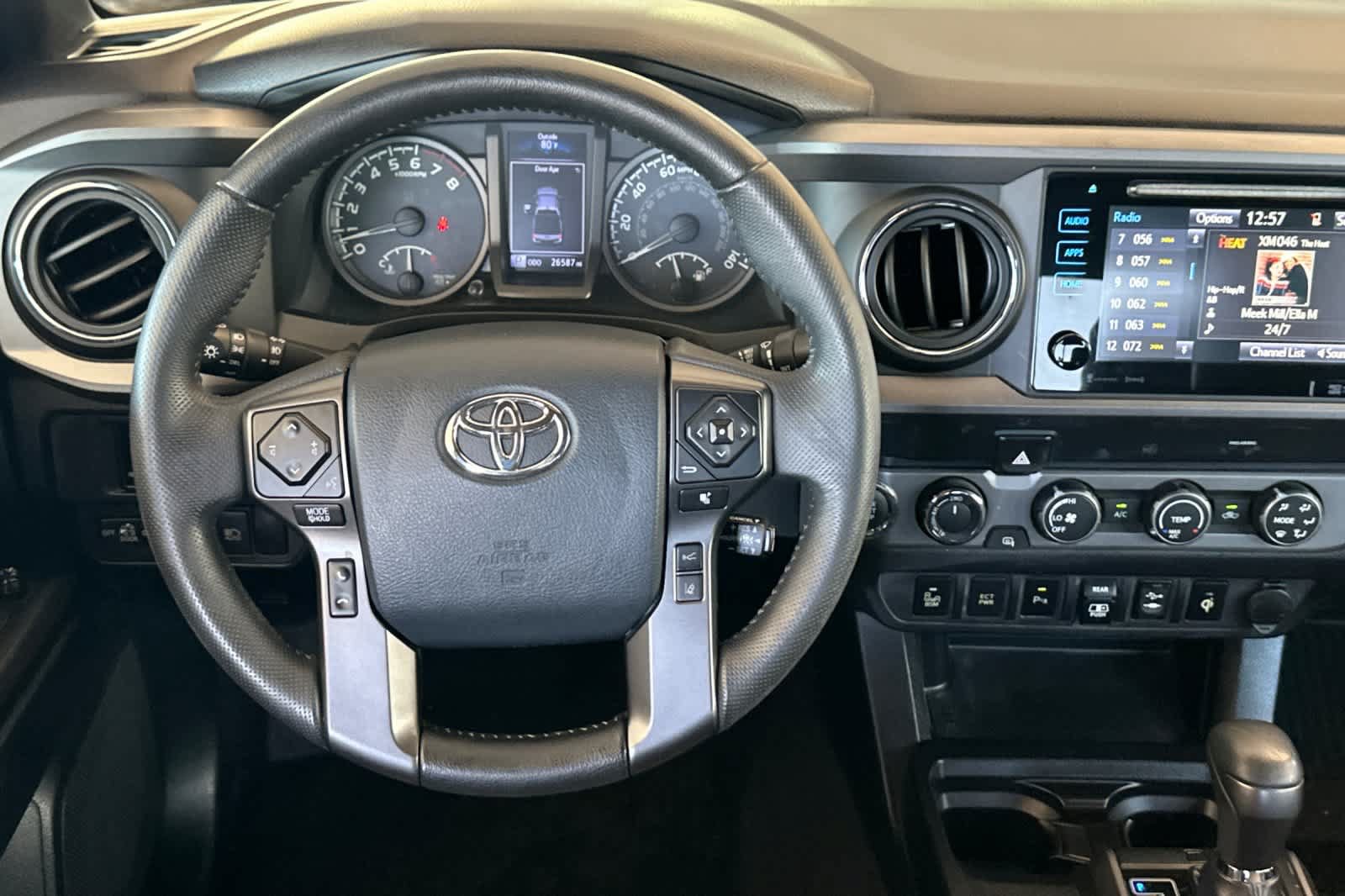 Used 2019 Toyota Tacoma TRD Sport w/ Technology Package AWD/4WD image 14