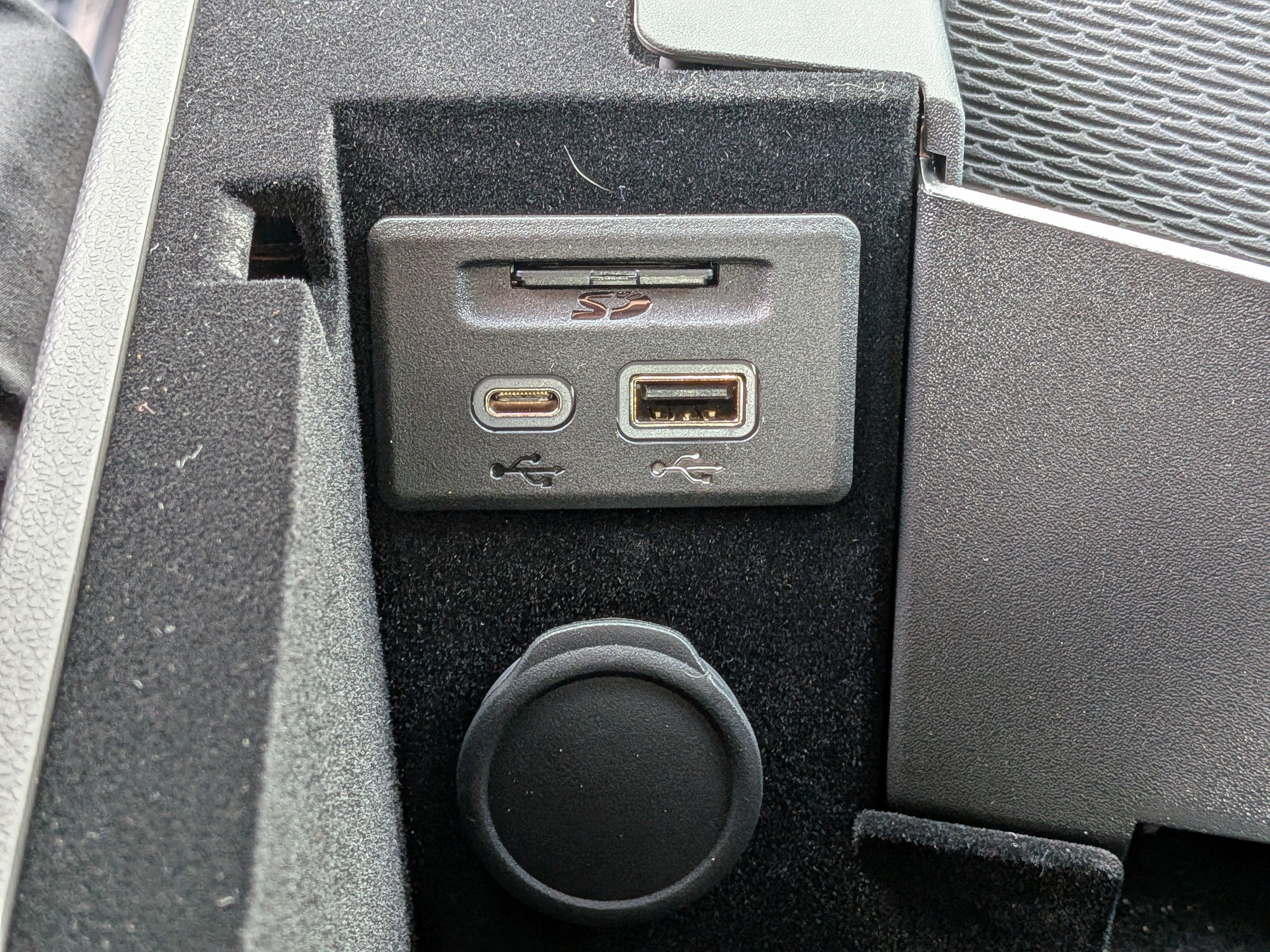 Used 2023 Cadillac CT5 V w/ Premium Package image 31