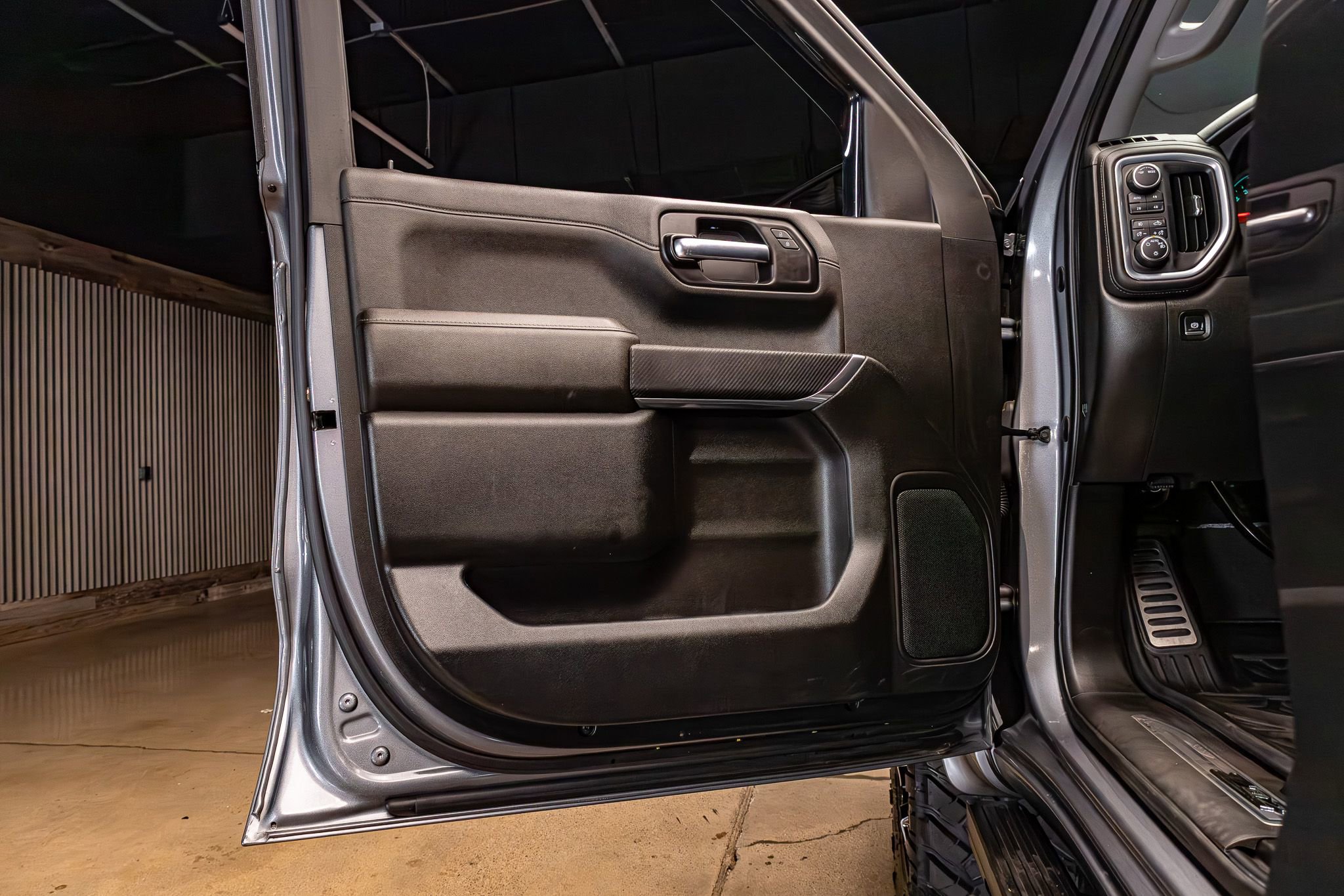 Used 2022 Chevrolet Silverado 1500 RST AWD/4WD image 27