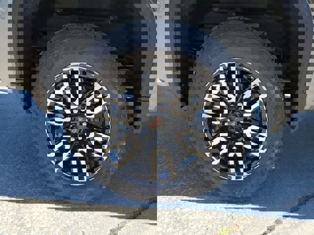 New 2026 GMC Sierra 1500 AT4 w/ AT4 Premium Package image 6