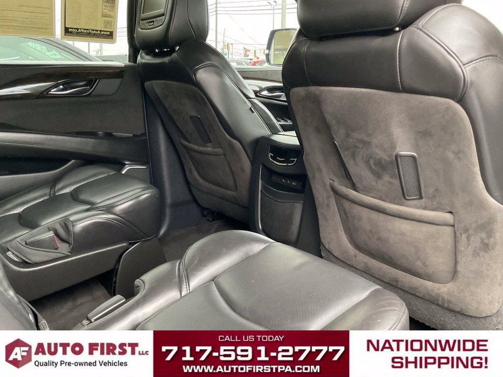 Used 2020 Cadillac Escalade ESV Platinum AWD/4WD image 16