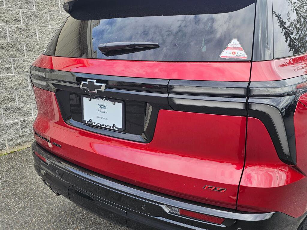 Used 2024 Chevrolet Traverse RS w/ LPO, Floor Liner Package image 17