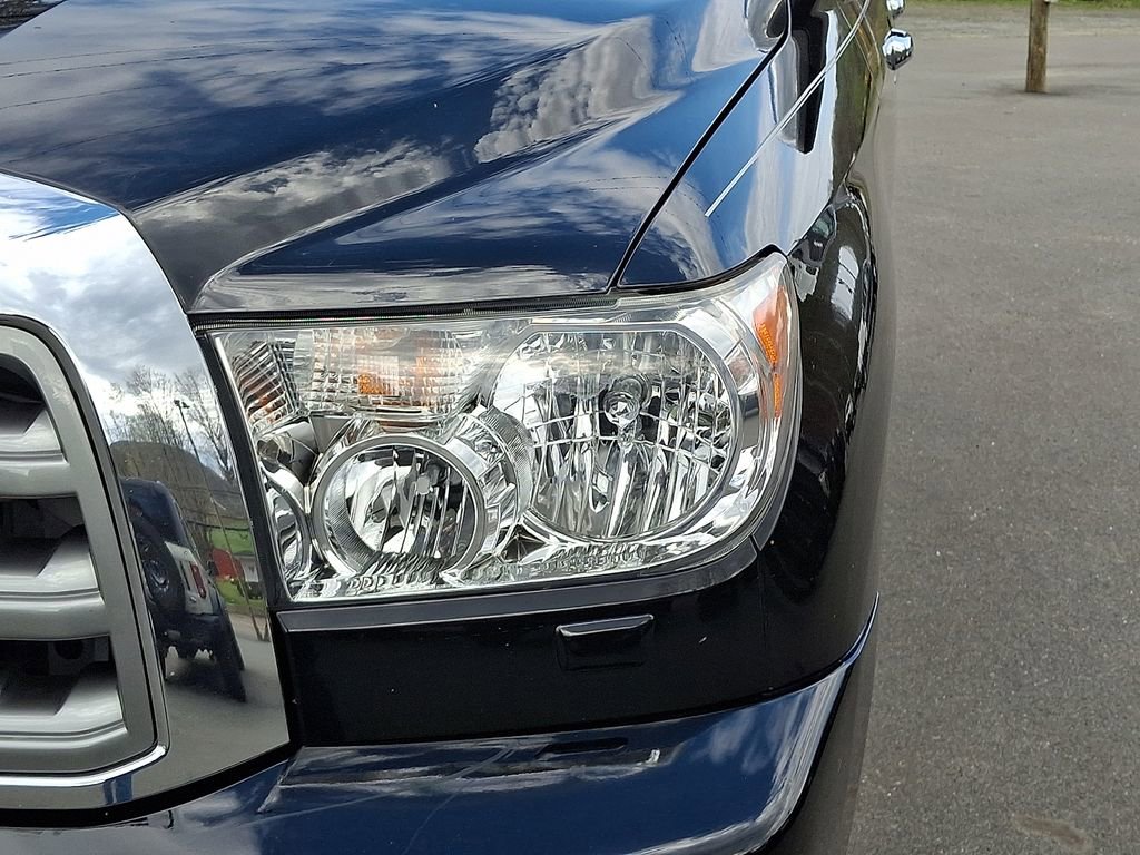 Used 2014 Toyota Sequoia Platinum AWD/4WD image 9