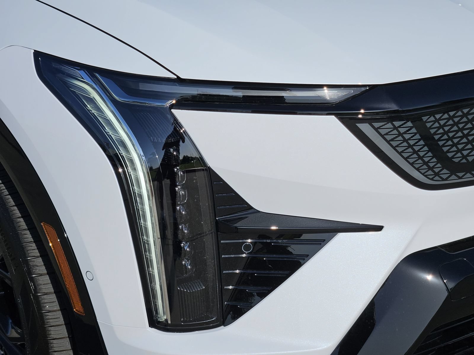New 2027 Cadillac Optiq Sport AWD/4WD image 9