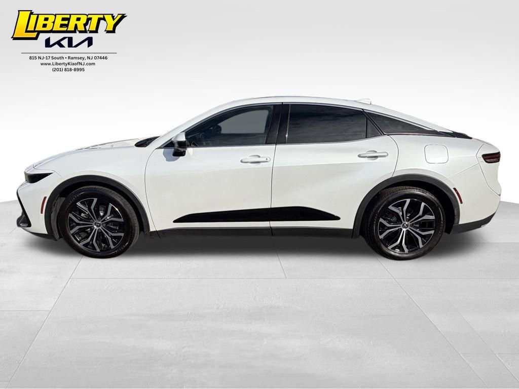 Used 2024 Toyota Crown Limited image 4