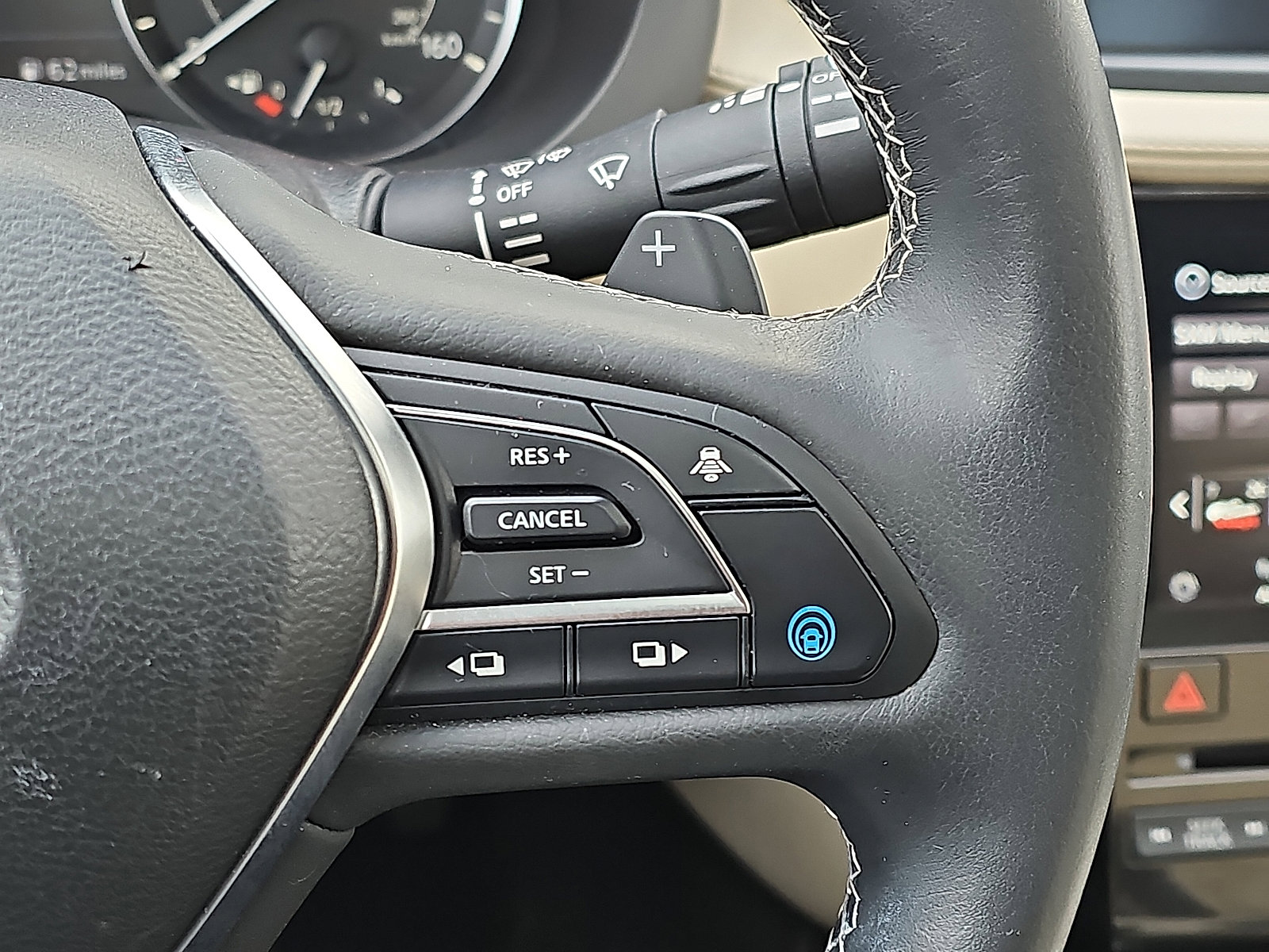 Used 2022 INFINITI QX50 Luxe w/ Cargo Package image 23