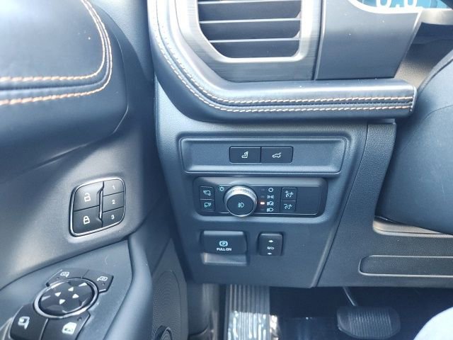 Used 2022 Ford Expedition Platinum image 42