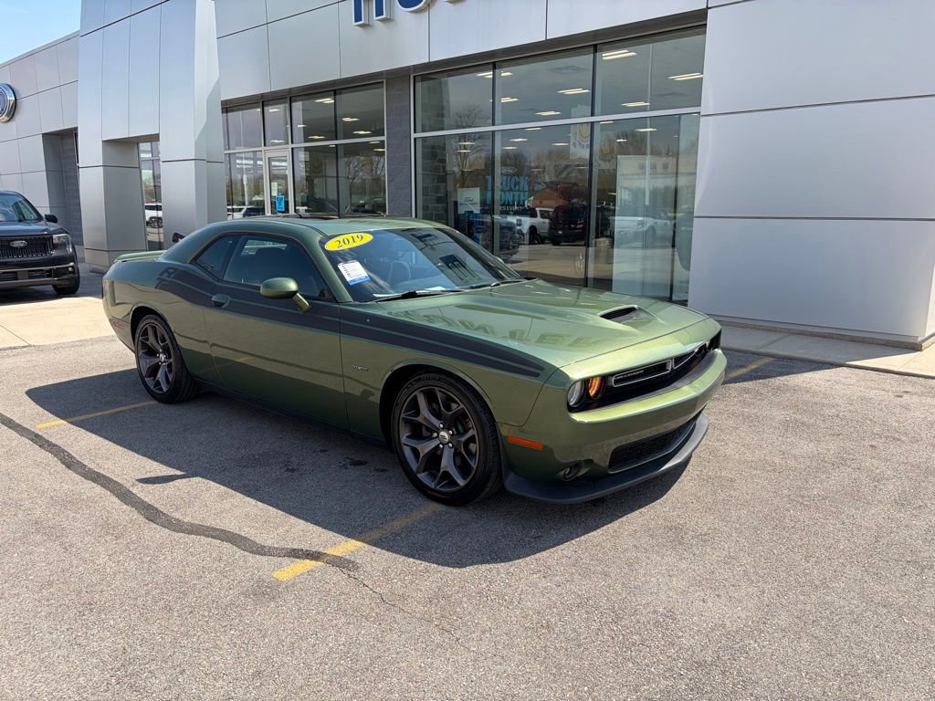 Used 2019 Dodge Challenger R/T w/ Cold Weather Group image 36