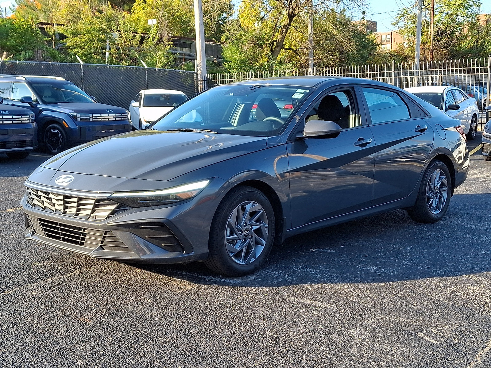 Certified 2024 Hyundai Elantra SEL FWD image 3