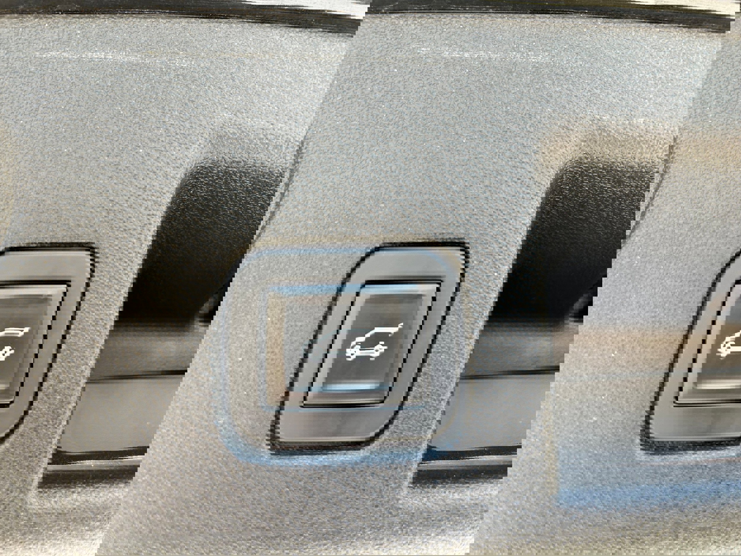 Used 2019 Chevrolet Equinox Premier image 9