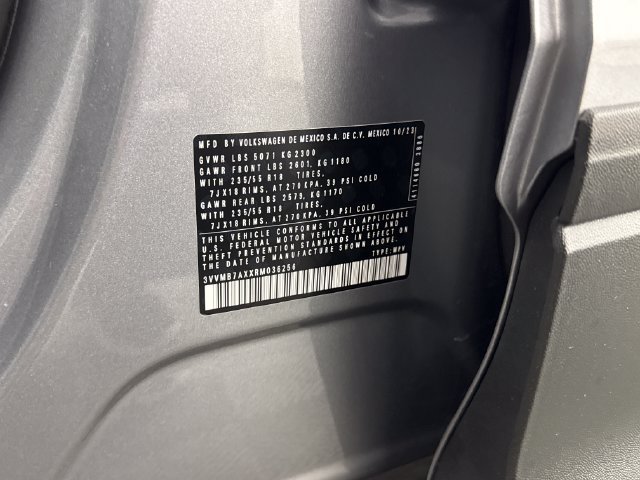 Used 2024 Volkswagen Tiguan SE AWD/4WD image 19