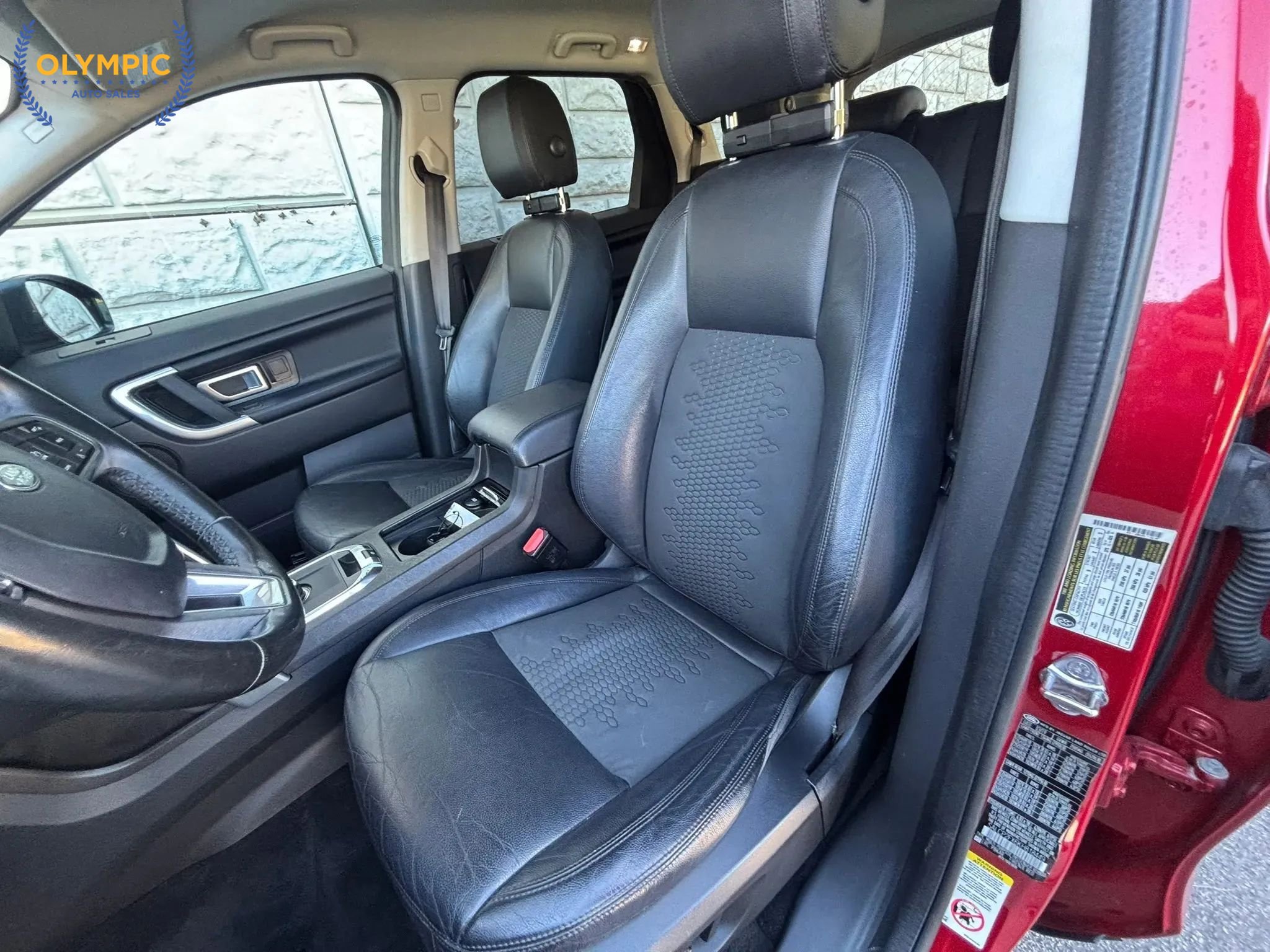 Used 2019 Land Rover Discovery Sport SE image 37