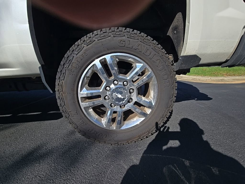 Used 2019 Chevrolet Silverado 2500 High Country w/ Duramax Plus Package image 8