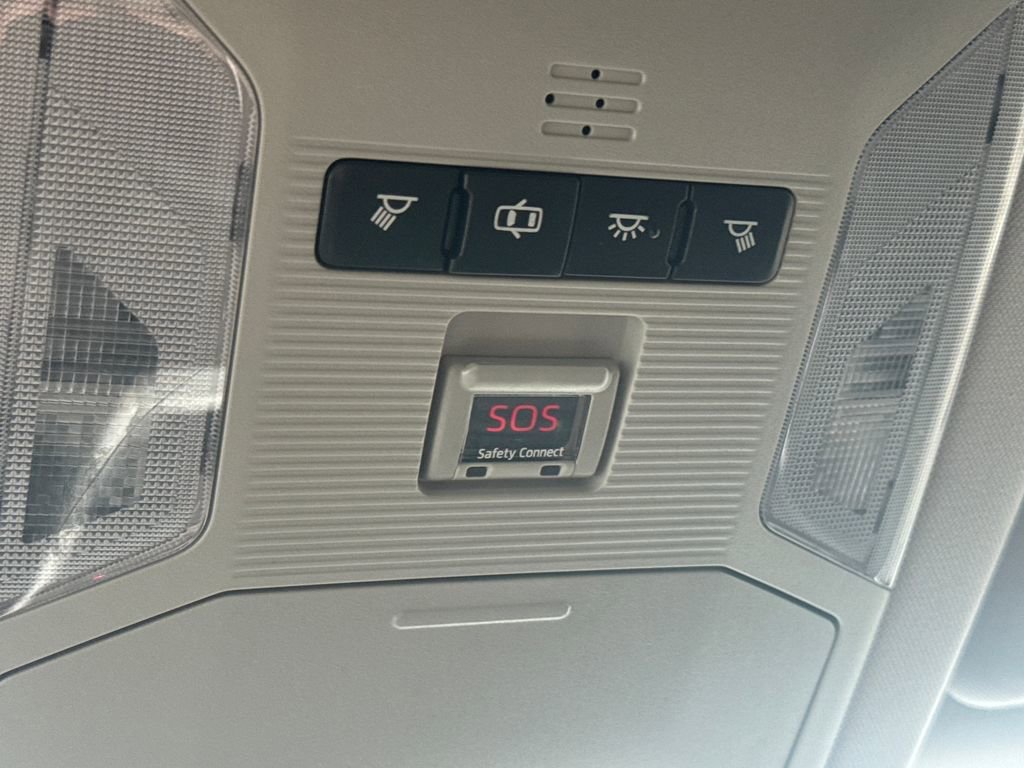 Used 2019 Toyota RAV4 LE w/ All Weather Liner Package image 30