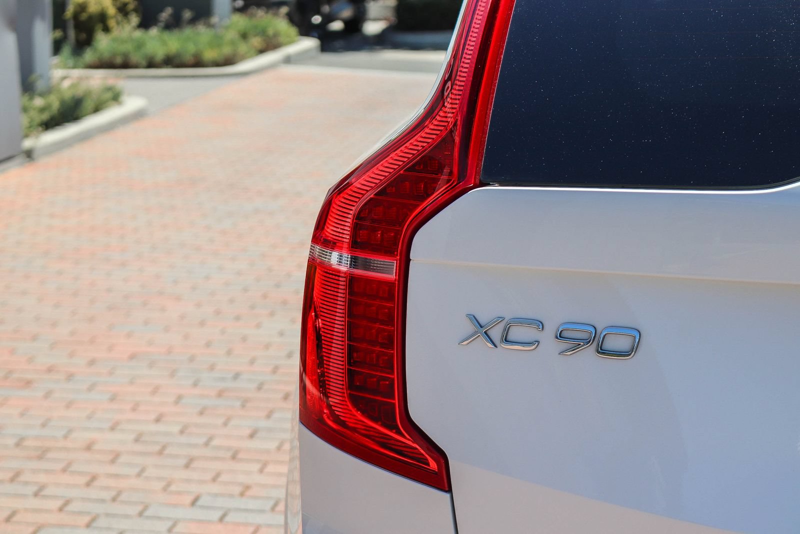 Used 2023 Volvo XC90 B6 Plus w/ Protection Package Premier AWD/4WD image 9