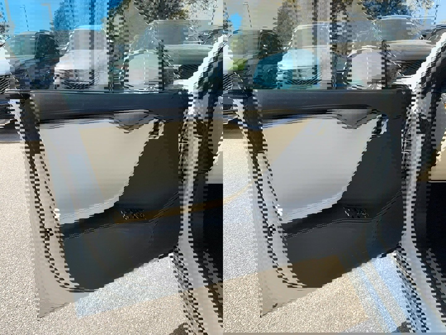 Used 2020 Tesla Model S Long Range Plus image 10