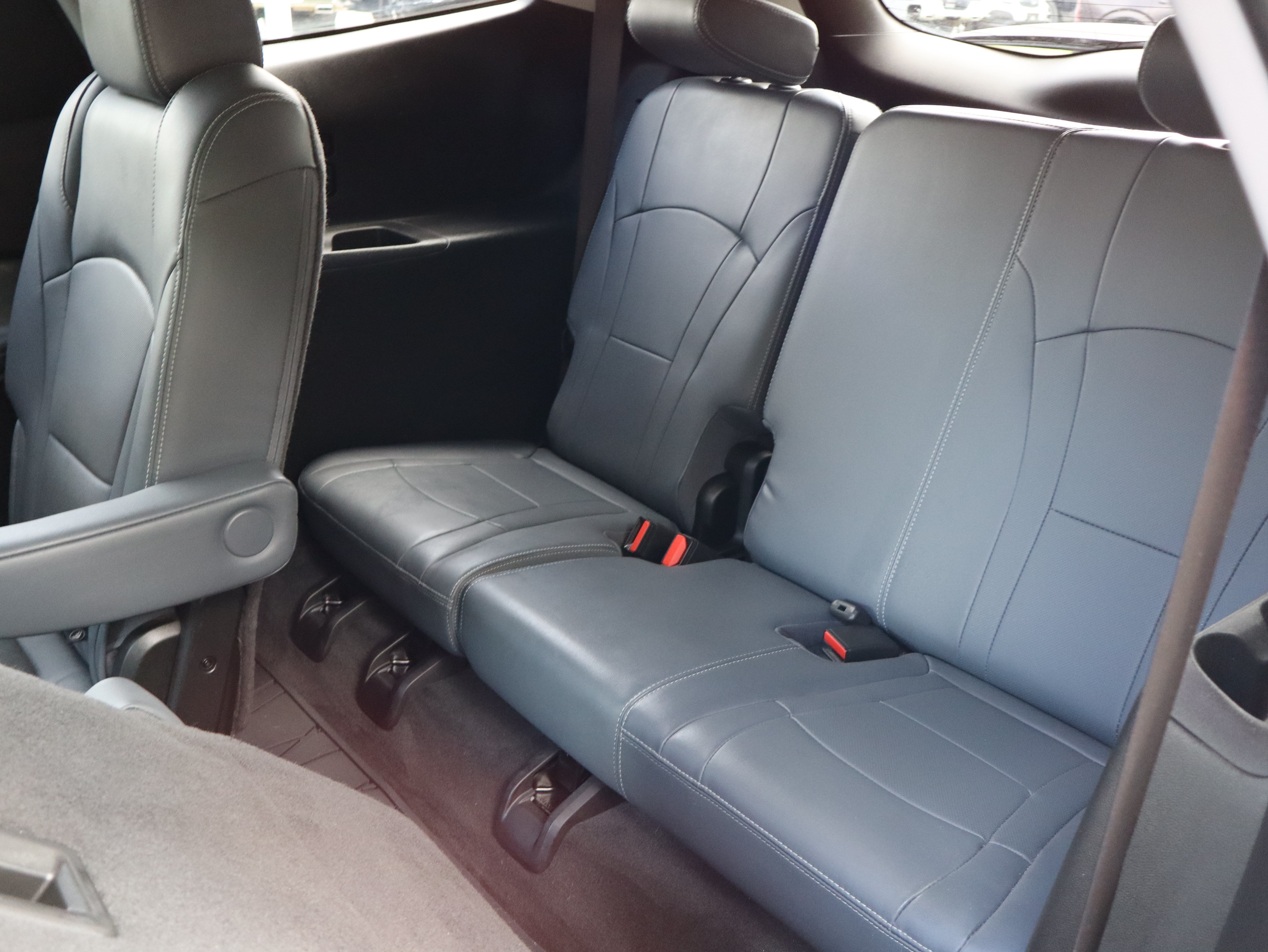 Used 2019 Buick Enclave Essence FWD image 49
